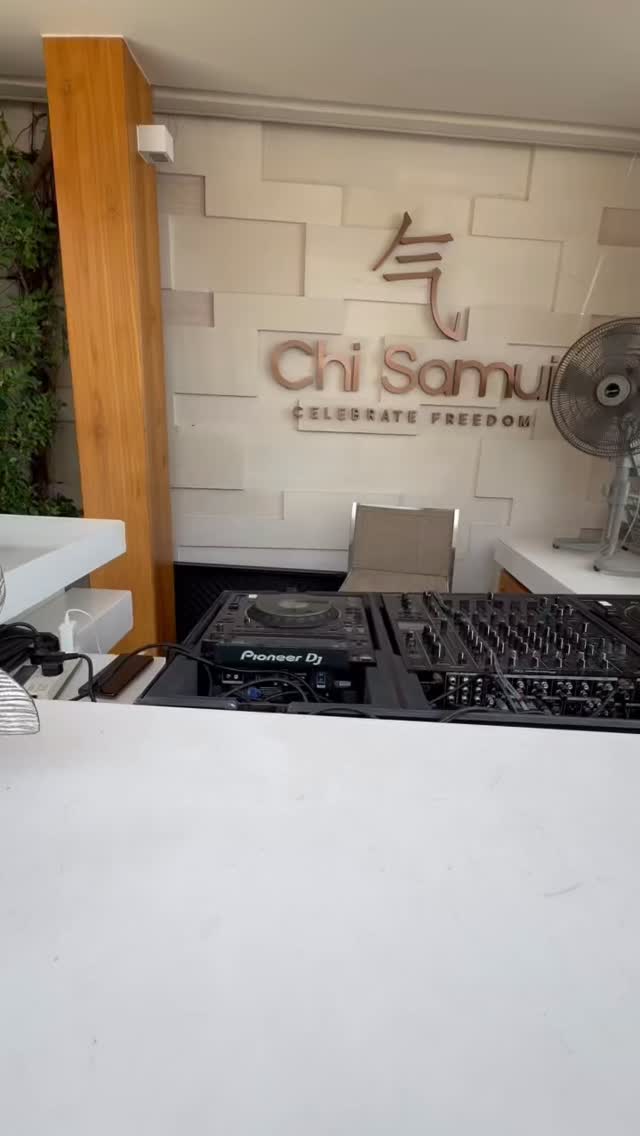 I arrived today, exhausted from the flight but completely amazed after seeing Chi Samui 🤩
