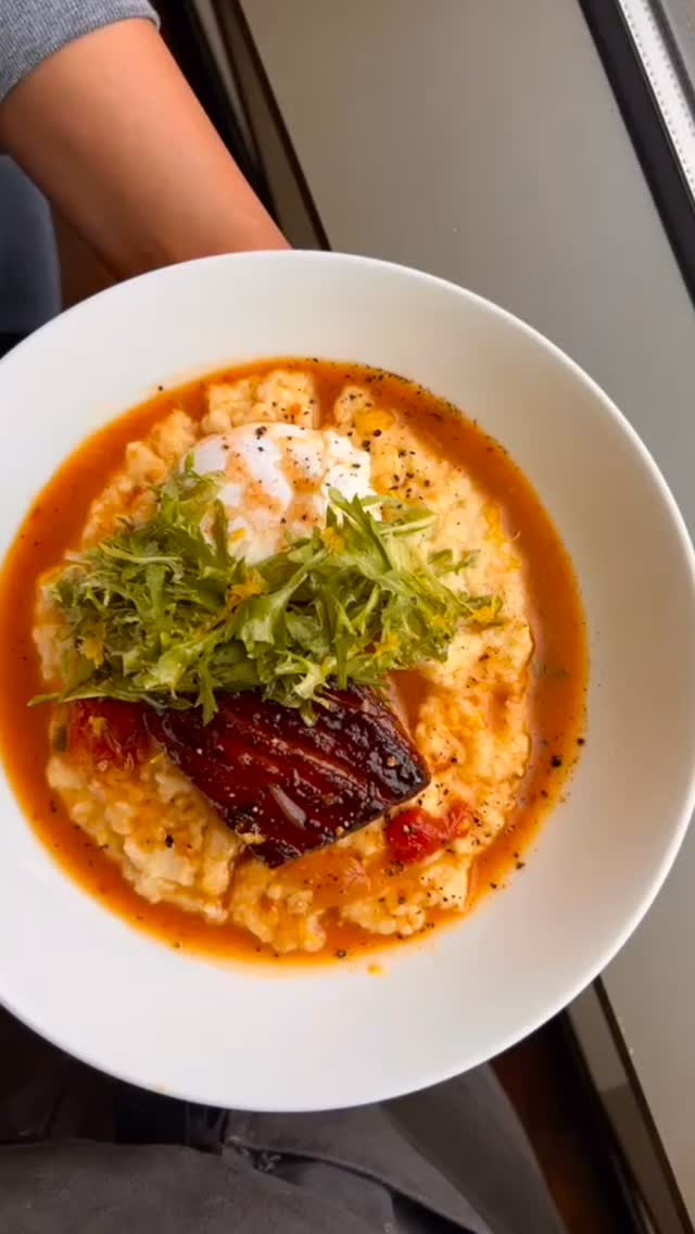 ✨BACON, BUT MAKE IT BRAISED!
This @jonesdairyfarm slab bacon melts into creamy grits like a song—topped with a jammy poached egg and lemony frisée to brighten is all up!!
A slow braise, a soft bite, a bold moment. We definitely should be braising bacon more!!!
Part two of my three-part bacon series, in partnership with Jones Dairy Farm, highlights their slab bacon!! I can’t think of a better dish to show its versatility!! Have you tried braising your bacon? Let me know in the comments what you think about braised slab bacon!
#Partner #JonesDairyFarm #AD #SlabBaconElegance #jonesdairyfarm