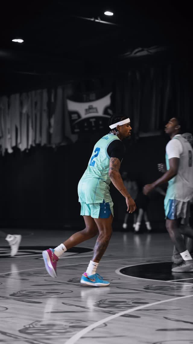 Locked in 😤
#summerleague #ballislife #somedudenameddevs #somecompany #somestudioinla #somestudio