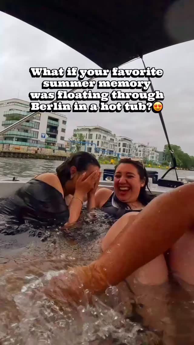 Rain or shine, the vibes stay unmatched on the Badedampfer 🌧️☀️🍾
Worried the weather might ruin your tour? We got you covered!(literally). From cozy steamy moments under the Hot Tub roof, to laughing with your crew in the summer rain — every ride is its own kind of magic.
The Badedampfer isn’t just a summer thing. It’s an any time, all weather, all vibes experienced.
☔️ Stop checking the forecast and get the boat day booked!
#BadedampferBerlin #BerlinGroupTours #RainOrShine #BoatVibesAllYear #BerlinExperience #FloatingSpa #WeatherProofVibes #GroupGetaway #BerlinThings #WeekendPlans #HotTubCruise #BoatLifeBerlin #AllSeasonFun