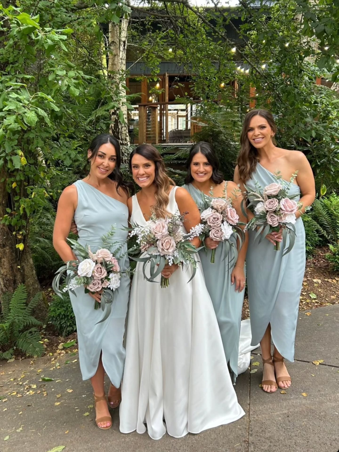 Celebrating Danielle and Bud! What a beautiful wedding this was! We loved the nude colourscheme with grey-green foliage, little white playful wattle to soften the look.
You guys are amazing and we are honoured to have had a small part in your wedding!
@danza_62
@decodays
@bouquetsbydecodays
#FauxFlorals #ArtificialBouquet #SilkBouquet #FauxWeddingFlowers #RealTouchFlowers #FakeFlowersThatLookReal #WeddingBouquetInspo #CustomWeddingFlowers #BridalBouquetGoals #BouquetInspo #WeddingFloristAustralia #MelbourneWeddingFlorist #PakenhamFlorist #DecoDaysFlorals #ModernBride #AussieBride #BrideToBeAU #EngagedAustralia #WeddingInspo #WeddingStyling #WeddingFloralDesign #ArtificialFlowers #ForeverFlowers #MadeWithLove #WeddingFlowersThatLast #LuxuryFauxFlowers #WeddingFloralInspo