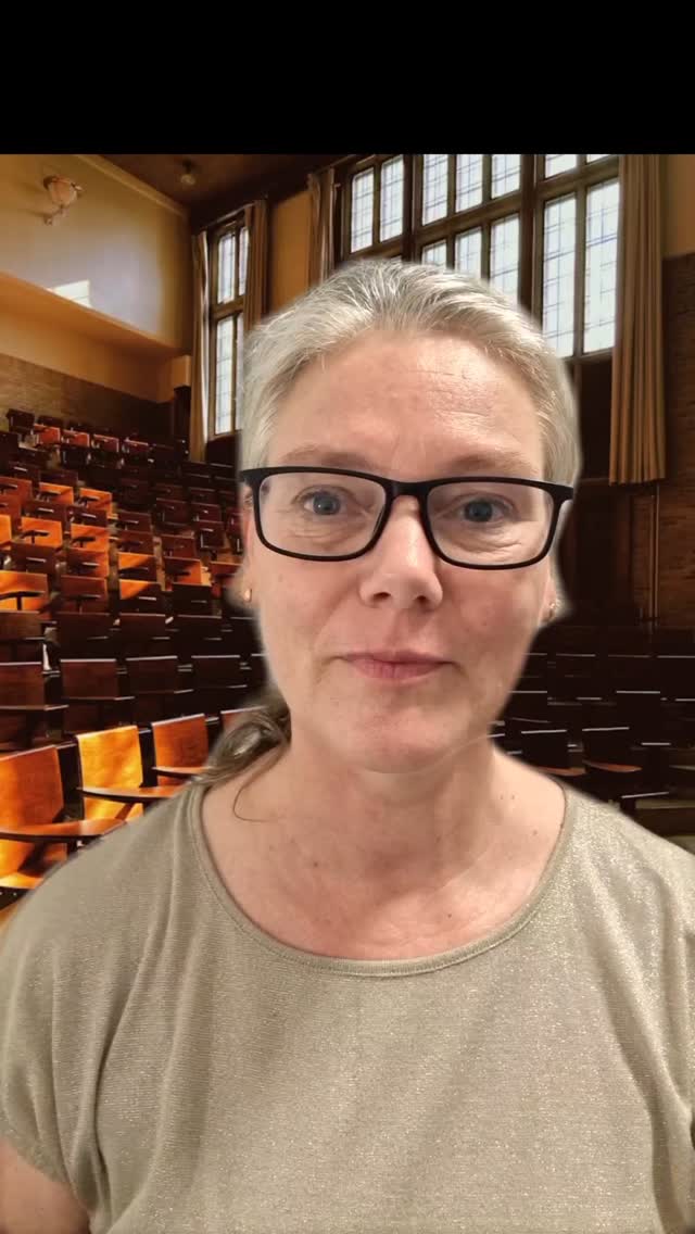 Want more tips like this? Follow me and share this reel with a friend who still says "à tout à l'heure" instead of "à bientôt"!
#צרפתית #french #learnfrench