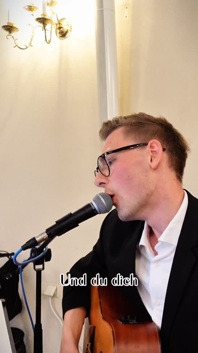 (LIVE) "Lass mich nie los" @thisisvoyce
#hochzeitssänger#sänger#hochzeit#voyce#livegesang