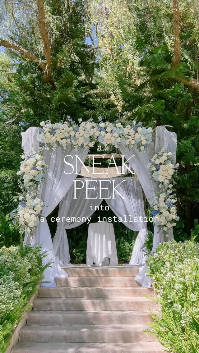 A glimpse behind the magic: heat, hustle, and a whole lot of heart! Bringing a dream ceremony to life means our team is ready for anything- even battling summer heat and impressive heights. Our crew works simultaneously and meticulously with speed and precision to ensure the flowers stay fresh and flawless, making your moments unforgettable. Let’s connect and bring your visions to life!