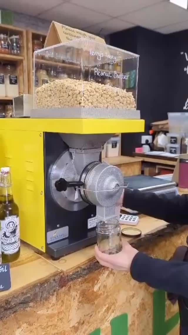 Fresh peanut butter?
You can’t get any fresher than this!
Bring a jar, choose your fave
Choose from smooth, medium or crunchy - which one are you??