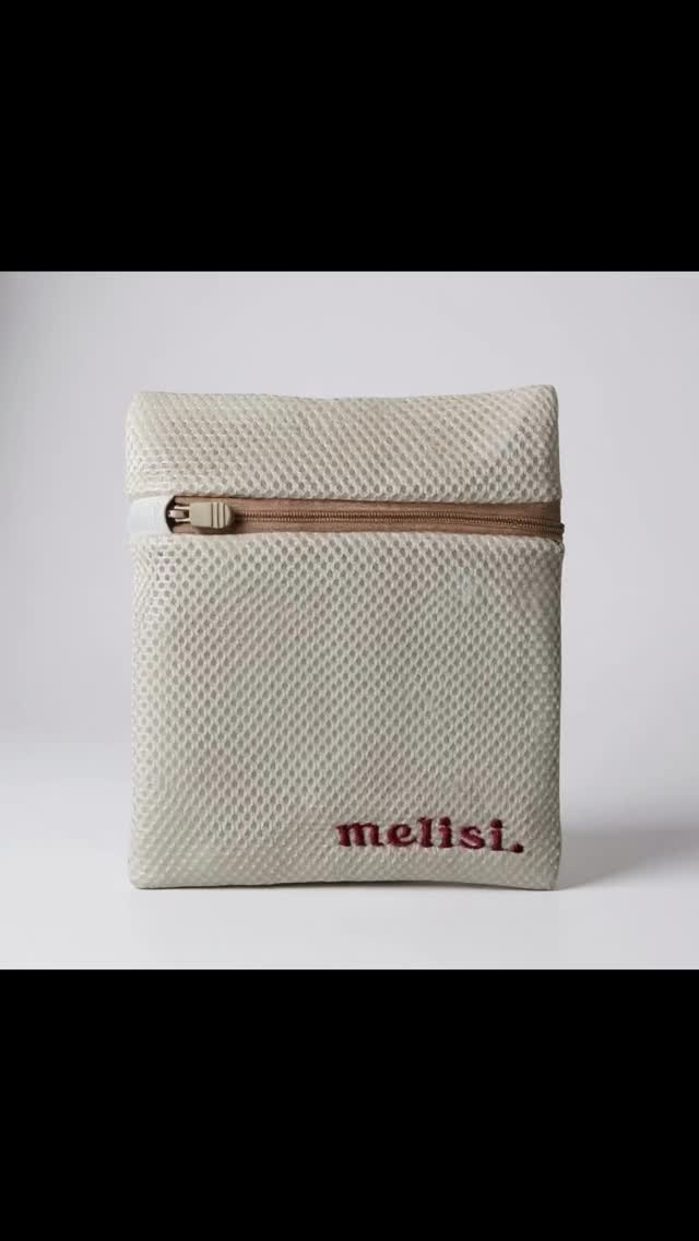 ✨NEW! ✨Our Grip Sock Laundry Bags! These beauties will protect your grip socks in the wash, avoiding damage to ensure they’re perfect everytime you wear them!
Launching Tonight 8pm BST!
#gripsocks #laundrybag #sockwashbag #sockwash #pilates #pilatesinstructor #pilatesreformer #mymelisi #socksofinstagram #gripstrength