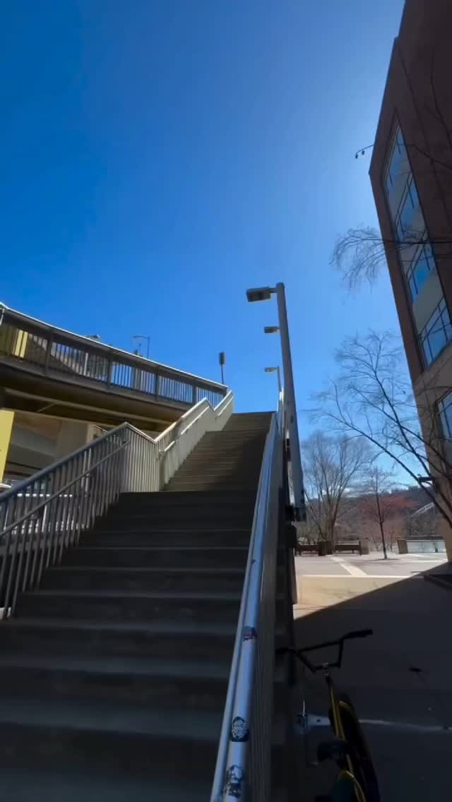 🎓 We specialise in educational, informational, and commentary content — whether it's Reels, Podcasts, or long-form YouTube videos, we deliver high-quality, expertly edited outputs tailored to your vision.
💸 Worried about budget? Don’t be. Our multi-tiered pricing has something for every creator, and our interactive pricing calculator makes it easy to plan ahead. Focus on your creation journey while we handle the editing!
📲 Check samples and explore pricing — both linked in bio.
📞 Got questions or ready to start? DM us or WhatsApp at 9930319225 — we’d love to hear from you!
#digitalmarketing #marketingservices