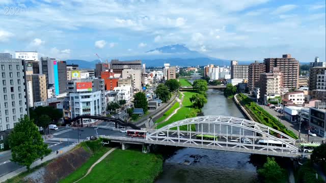 「岩手山を望む開運橋」
2025年7月2日 撮影
関係各所許可・承認済み
#岩手県 #盛岡市 #佐藤興産 #岩手山を望む開運橋