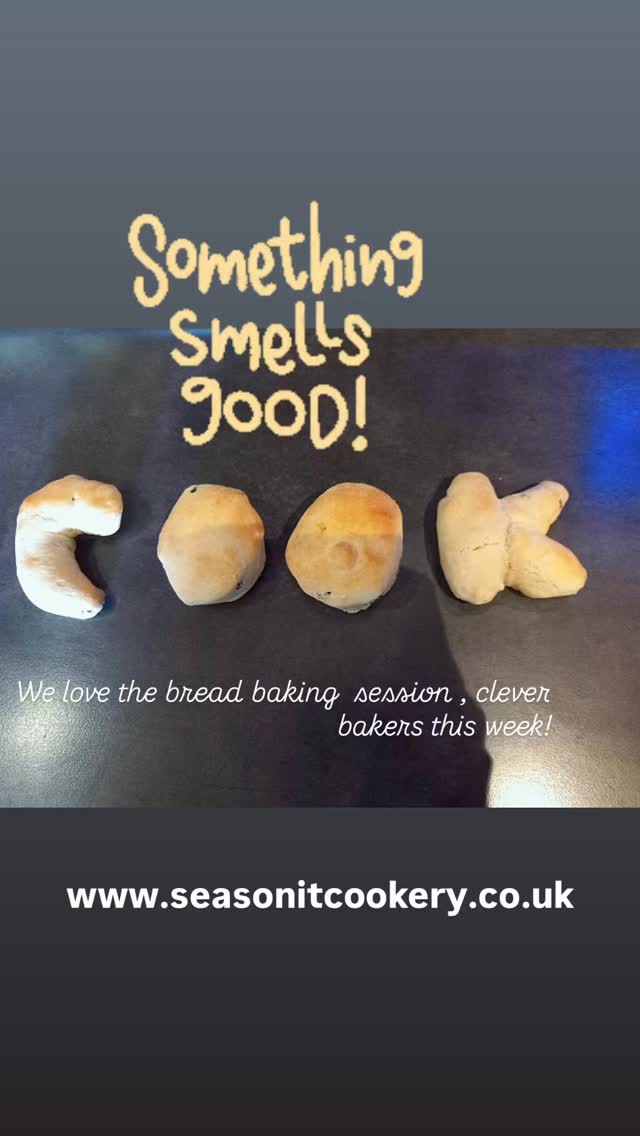 Clever bakers this week on the bread baking session :) Love it 🥰 #dofe #mumsnet #doferesidential #seasonitcookery #kingstopscoutaward #cookerycourse #youthwithoutlimits #bakers #breadmaking