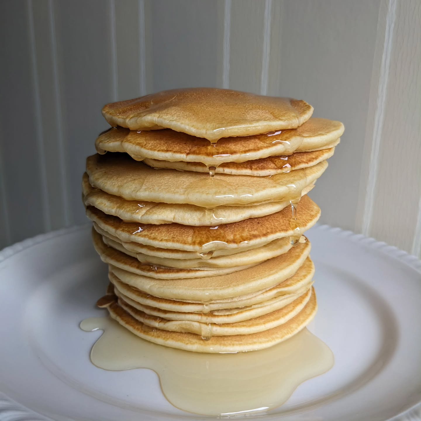 Perfect pancakes
(American diner style)
作り方ブログに載ってます
ぜひ作ってみてくださいね
#nothinhfancystyle #北比良 #americansweets