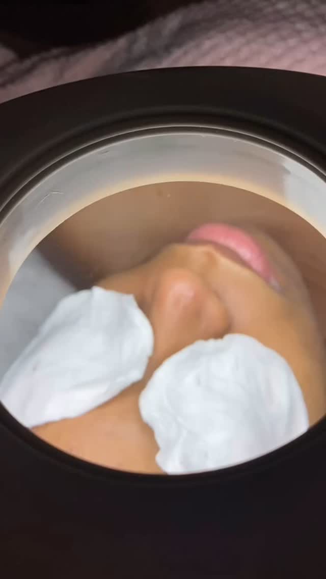 Skin Analysis on Leila! Schedule your next Facial and receive a complete skin analysis w/ custom recommendations to maintain healthy skin! What’s your skin type? Meet me @peacefulpalmsny
Schedule your appointment👇
https://www.shawnaelizabeth.com/book-online