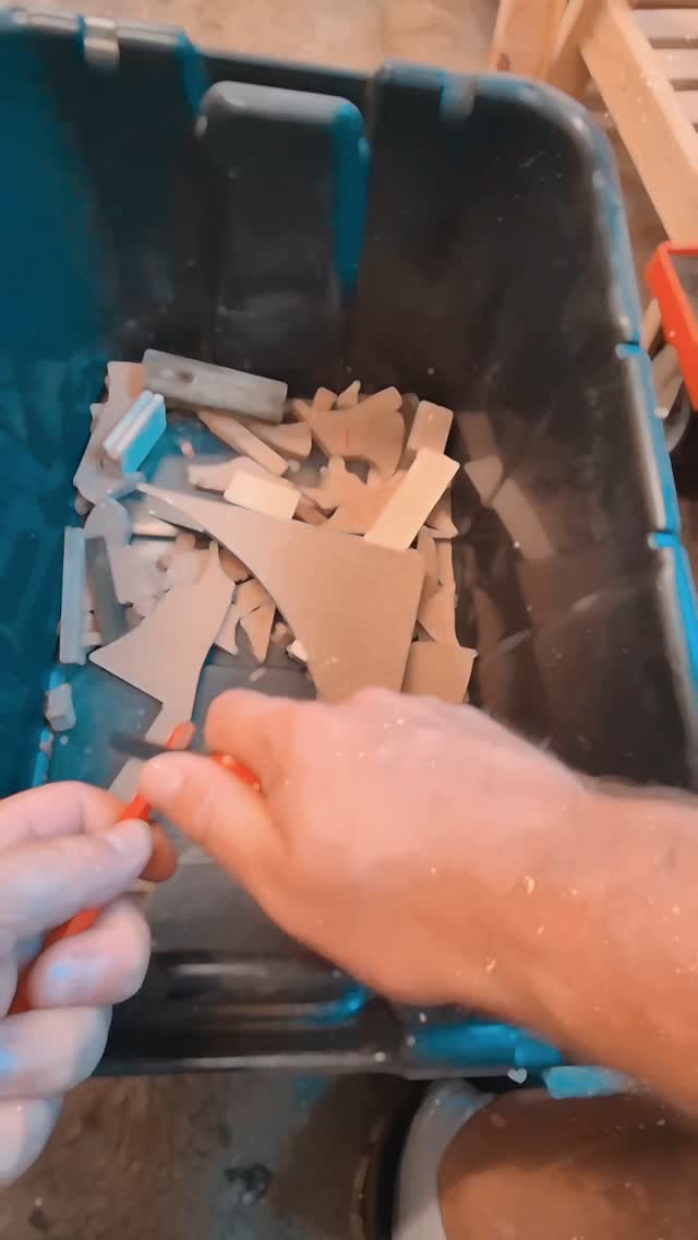 Bald chunt Farb 🥳
#Geburtstafel #Babyzimmer #Kinderzimmerdeko #Babyglück #newborn #eltern
#geburtsgeschenk #gotti #götti #geburt #baby #handgemacht #handgemalt #holz #mdf #craft #paint #acryl