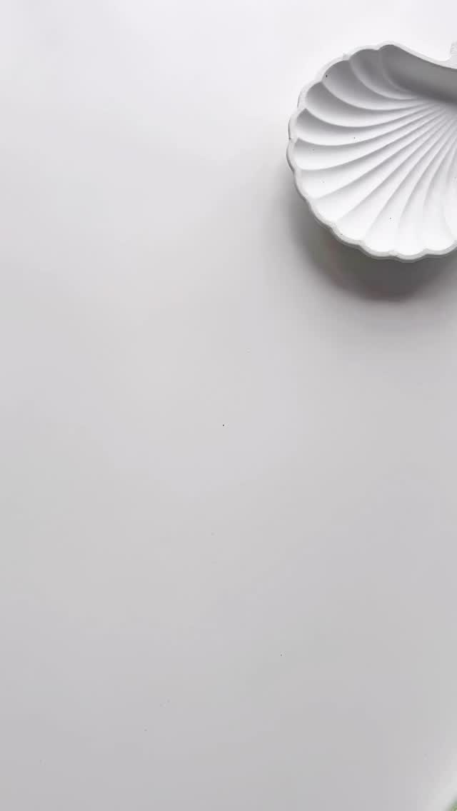 That’s strength. 💪
Every fresh start is a sign of courage, not failure. Keep showing up. Keep creating!
🛒 All our products are available to purchase on our website. Link in bio or visit www.ilming.co
#StationeryGoals #JournalingCommunity #BackToTheBasics #StartFresh #CreativeTools #StationeryAddict #NotebookLovers #WritingInspiration #IlmingStationery