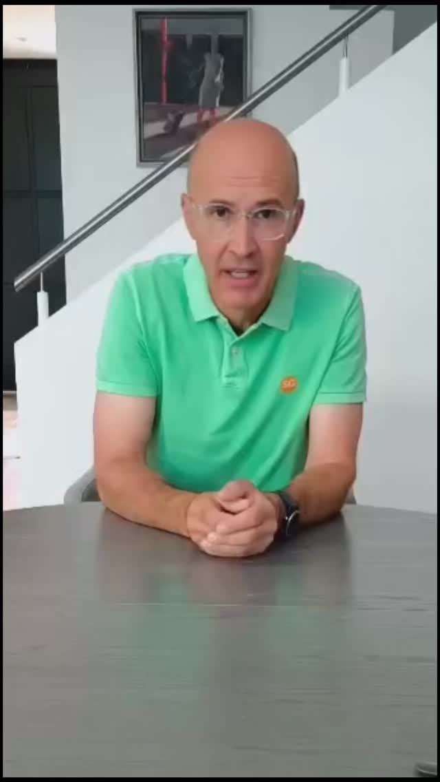 Klartext mit Jan - der Kneipenfreitag in Ohligs fällt aus 🟠
Und das, weil die hohen Sicherheitsauflagen nicht eingehalten werden können. Für uns ist das ein herber Rückschlag; solche Feste sind Herzstücke des Stadtlebens!
Die etablierten Parteien hatten ihre Chance, Verantwortung zu übernehmen – doch passiert ist zu wenig. Wir sagen: Das darf nicht der neue Standard werden! Wir brauchen Lösungen, keine Absagen. 🤝
#sgzukunft #solingen #kommunalwahl2025 #klartextmitjan