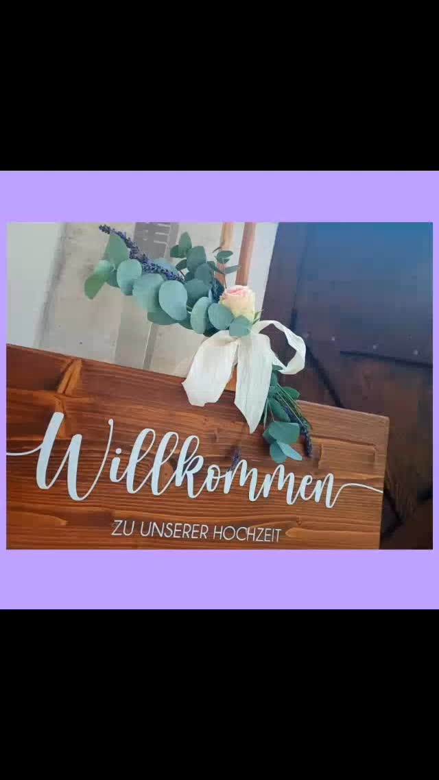 Herzlichen Glückwunsch dem lieben Brautpaar💕
#cityblumehdh #liebe #hochzeit#dekoration #eventdekoration #brautstrauß #anstecker bräutigam #rosen#eukalyptus #weddingtime