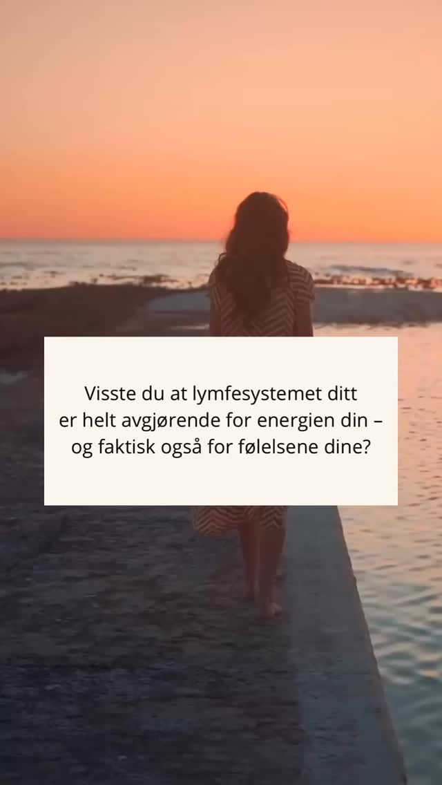 💛 Føler du deg tung, trøtt eller fastlåst?
Kanskje er det lymfesystemet ditt som roper på litt oppmerksomhet 💧
Jeg deler min egen morgenrutine –
enkle steg for mer flyt, energi og indre ro.
🌿 Og jeg er ikke alene.
Sammen med flere nydelige sjeler deler vi våre beste tips og verktøy
for å støtte kropp og sinn på en naturlig måte.
I 5-dagers Hverdagsmagi (22.–26. juli) får du:
– Tips for bedre søvn, pust og energi
– Naturlige oppskrifter: ansiktskrem, saltvannspray, is
– Hvordan støtte kroppen i sommervarmen og feriekaoset
💛 Skriv “JA” i kommentarfeltet,
så sender jeg deg gratislinken til Hverdagsmagi.
#hverdagsmagi #naturlighelse #egenkjærlighet #bedresøvn #merenergi #lymfesystemet #immunforsvar #emosjonellhealing #livskraft #utbrent #egenomsorg #naturliglivsstil #stressmestring #eteriskeoljer #holistiskhelse