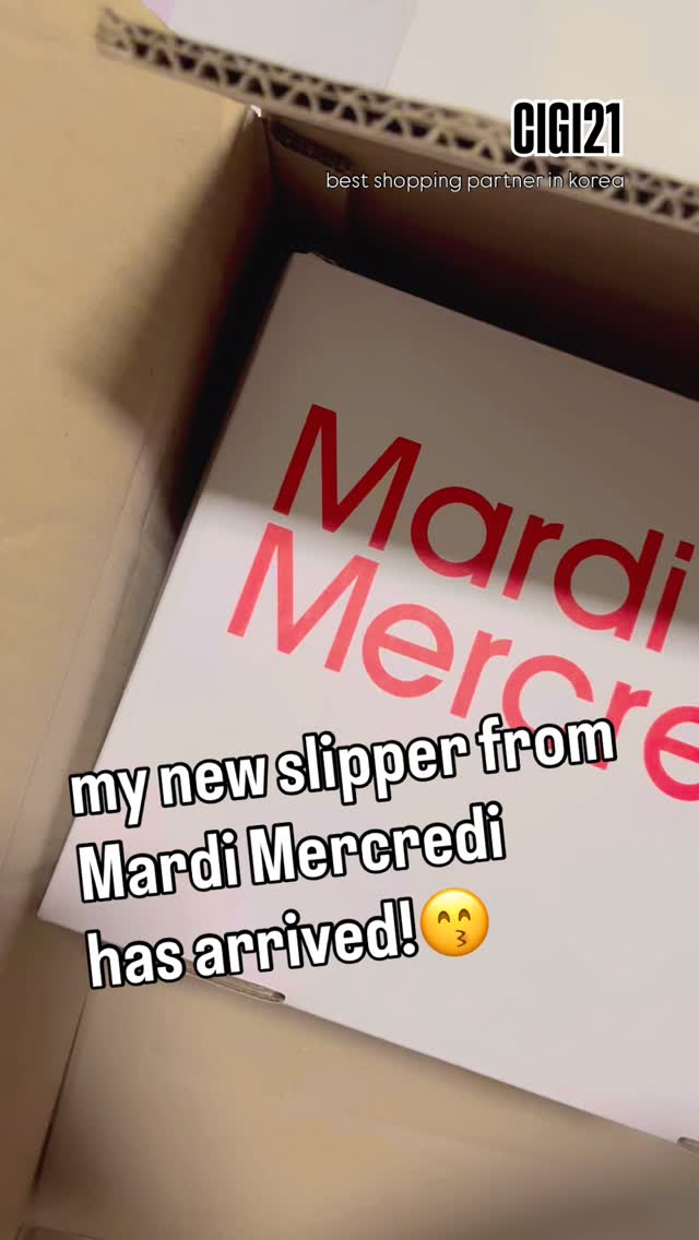 my new summer slipper is here!
🩴Mardi Mecredi - Flower Rivet Platform Mule
🏷️34,500won
#shopkorea #mardimercredi #buykorea #cigi21 #cigi21kr #jastipkorea #koreanfashion #koreanproxyservices #koreanproxyshopping