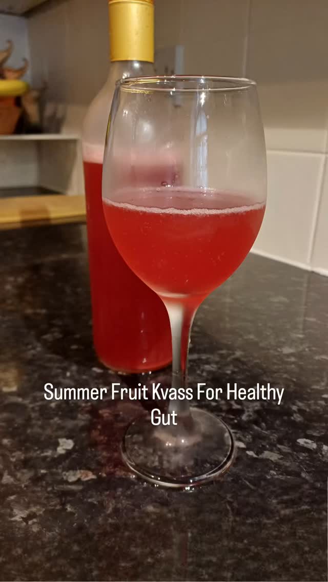 I love making my own probiotic, rich fermented drinks. I particularly like using the method of wild fermentation. In this video, I take you through the steps to making a delicious, refreshing summer fruit kvass to support your gut health.
You can get various fruit and vegetable kvass drink recipes on my blog via my linktree. Word of advice to practice caution and always burp your ferments to avoid pressure build up.
#summerkvass #howImakesummerfruitkvass #stepstomakefruitkvass #fermentedprobiotickvassdrink #supportyourguthealth #wildfermentation #guthealth #guthealthnutrition #guthealthnutritionist