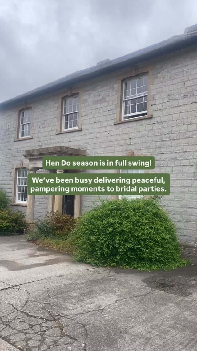 Brides, besties, bubbles, and bliss! 🥂👰♀️
We’ve been road tripping around Bath, bringing facials and massages to Hen weekends all over the countryside.
We love working at Hen Parties because the energy is always joyful, fun, and full of love! 💕
There’s something so special about being part of a celebration where friends come together to spoil the bride-to-be. Whether it’s laughter over prosecco or the peaceful moments during a facial, we feel honoured to bring calm, connection, and a little luxury to such a meaningful weekend.
Helping everyone unwind, relax, and feel amazing is what we do best and doing it in beautiful countryside settings around Bath makes it even more magical.
Get in touch with Ally to find out more ✨
.
.
.
.
.
#pamperparty #pamperhensparty #henpartyideas #bathsomerset #henpartybath #athomemassage #massagetherapist #mobilemassage #bathmassage #whatsoninbath #visitbath #airbnbbath