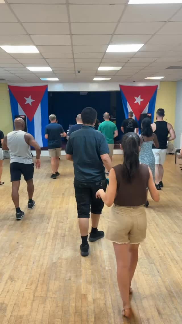 Come and join us this Sunday night at Hollie’s Hall, Royal British Legion Southgate, N14 5QD‼️
Rueda classes: 8PM-8:45PM
Salsa classes: 8:45PM-9:30PM (ALL LEVELS)
Social dancing: 9:30PM-11PM
#salsa #cubansalsa #salsadancing #salsaclasses #salsadance #salsacubana #fyp #Southgate #fun #dance #dancing #salsalondon