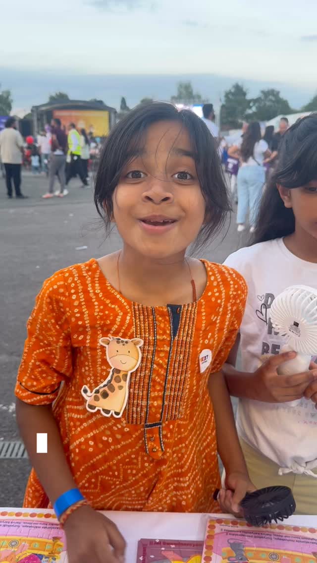 One of the sweetest interactions at my recent stall at the Neasden temple summer fair and I loved that her favourite was not only one of my first puzzles but the one of Shankar Bhagwan, Parvati Mata and Ganesh Bhagwan - just before Shravan maas starts on 25th July 🥰🙏🏽 (for Gujaratis). It’s a month dedicated to Lord Shiva and ends on 23rd August #shravan2025 #shravanmas #omnamahshivaya🙏 #shravanmonth #ganesha #hindukids #bringingstoriestolife #culturalparenting #neasdentemple25 #shravansomwar #hindufestivals #harharmahadev #108puzzles