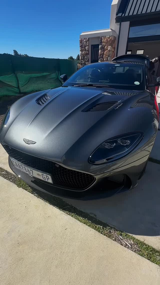 This isn’t just a wash — it’s refinement at every angle. Aston Martin DBS in for the WashDoc treatment.
#LuxuryDetailing #washdoc #astonmartin