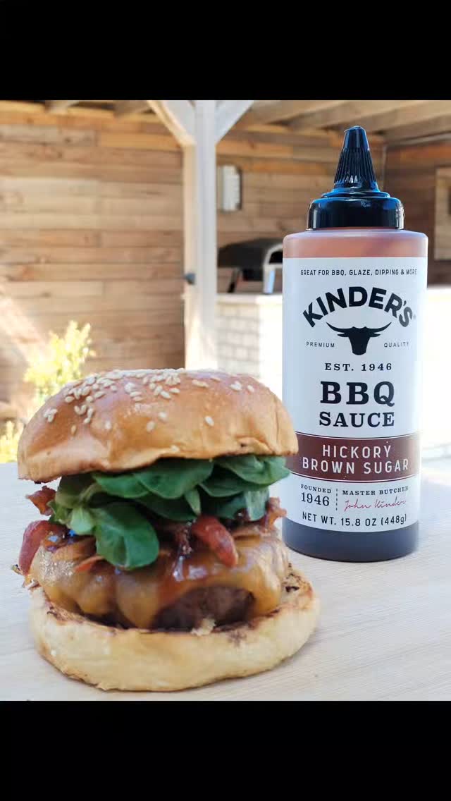 Delicious Beef Burger from Jerry Mitchells Butchers in Kilcoole,
Flamed over hot coals from @fuegofuels.ie
Topped of with streaky Bacon
And @kindersflavors Hickory Brown Suger BBQ sause 😍😋🔥🔥
#bbq #food #foodporn #foodie #grill #barbecue #bbqlovers #meat #instafood #bbqlife #grilling #steak #beef #foodstagram #bbqporn #foodphotography #brisket #chicken #barbeque #foodblogger #delicious #churrasco #foodlover #dinner #ribs #yummy #meatlover #pork #carne #bbqtime