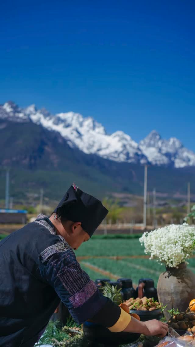 🍳 Woks & Wonders Present: Chef WU, the Mountain’s Translator
Some chefs cook food. Chef WU Tao serves mountain souls on plates. No fancy diploma, no Michelin star - only hands that speak the language of soil and rain.
In his self-built timber courtyardbeneath Jade Dragon Snow Mountain, this Miao guardian translates forests, streams and clouds into edible poetry.
🌿 ROOTS DEEPER THAN PINE
Born in a mist-locked Miao village, WU learned earth’s pharmacy from his grandfather. Today, his kitchen weaves these secrets into flavors. Every beam of his restaurant was shaped by his hands from storm-felled timber - a dialogue between carpenter and forest.
🪁THE PORTABLE MOUNTAIN VISION
Chef WU dreams of carrying Yunnan’s essence into global kitchens. With a portable stove and foraged treasures, he longs to share Yunnan’s mountain stories through taste, kindling conversations between distant lands. Not bound by geography, only by season and respect.
👨👧👦 SEEDS PLANTED IN TRUST
For his kids breathing mountain air, Chef WU insists food must honor its origins. No pesticides, no compromises - just chickens that roamed free, mushrooms kissed by dawn. Some call it impractical. To him, it’s the only inheritance that matters.
❤️ OUR SHARED JOURNEY
At @woksandwonders, we walk with China’s quiet guardians like Chef WU, who weave dignity into their craft. This is China unfiltered, unhurried, and unbelievably real.
✨ YOUR INVITATION FROM THE MOUNTAIN
Passing through Yunnan? Why not sip a cup of wild herb tea in Chef WU’s timber sanctuary, or trek misty slopes with him to forage dewy mushrooms and wisdom-growing herbs.
Welcome to meet Chef WU’s world.
Follow @woksandwonders for guardians of China’s unseen.
#YunnanEats #GuardiansOfUnseenChina
#FarmToTableMovement #SlowFoodRevolution #LijiangHiddenGems
#PortableMountain #RealChinaTravel #WildTeaCeremony #woksandwonders