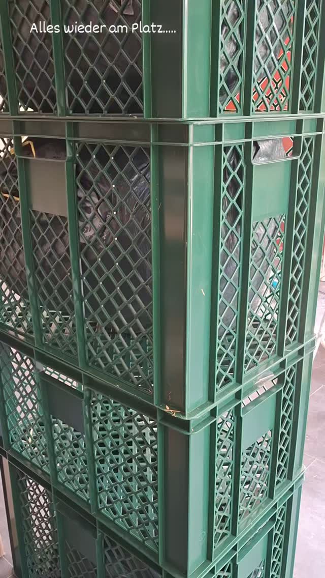 Nach dem wunderschönen Markt im Freilichtmuseum Münster nun wieder alles am Platz und getrocknet.
Der nächste Markt in Damme im September ist noch etwas hin, so dass nun Zeit ist für andere Vorbereitungen 🙃
#keramikwerkstatt #stemwede #keramik #töpfern #töpferkurse #teapot #ceramic #freude