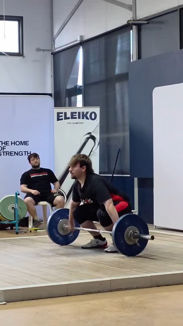 Making up for @coachbigdavelifts posting everyone missing... here's the 30 top lifts from the 15 members on Saturday.
Edit: 📹 credit to @coachbigdavelifts .. great job capturing everyone's lifts
#weightlifting #olympicweightlifting #snatch #cleanandjerk