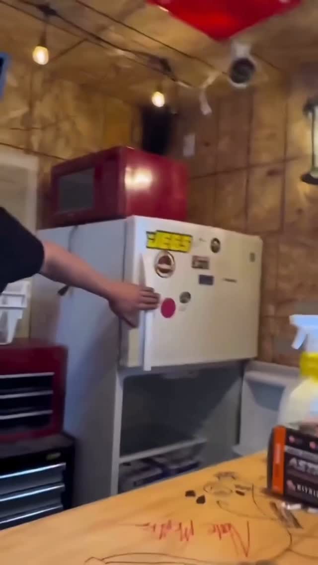 🎓 We specialise in educational, informational, and commentary content — whether it's Reels, Podcasts, or long-form YouTube videos, we deliver high-quality, expertly edited outputs tailored to your vision.
💸 Worried about budget? Don’t be. Our multi-tiered pricing has something for every creator, and our interactive pricing calculator makes it easy to plan ahead. Focus on your creation journey while we handle the editing!
📲 Check samples and explore pricing — both linked in bio.
📞 Got questions or ready to start? DM us or WhatsApp at 9930319225 — we’d love to hear from you!
#digitalmarketing #marketingservices