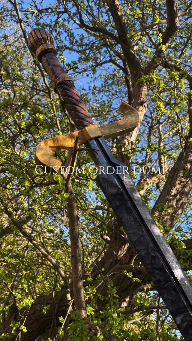 Custom chaos, incoming 🛠️
Just a photo/video dump of the madness we’ve been building lately. Axes, shields, nails, blades and all the weird, wild things you’ve commissioned.
Every piece made by hand. Every order totally unique.
We love bringing your ideas to life — keep ‘em coming.
🌍 We ship worldwide
🛒 Order at ttccraftworks.com
💬 DM for custom commissions
💳 Pay in 3 available at checkout
#PhotoDump #CustomBuilds #TTCcraftworks #FoamWeapons #CosplayProps
#LARPgear #MadeToOrder #PropMaker #HandcraftedWeapons #RecentWork
#BattleReady #LARPprops #FoamForge #CustomProps