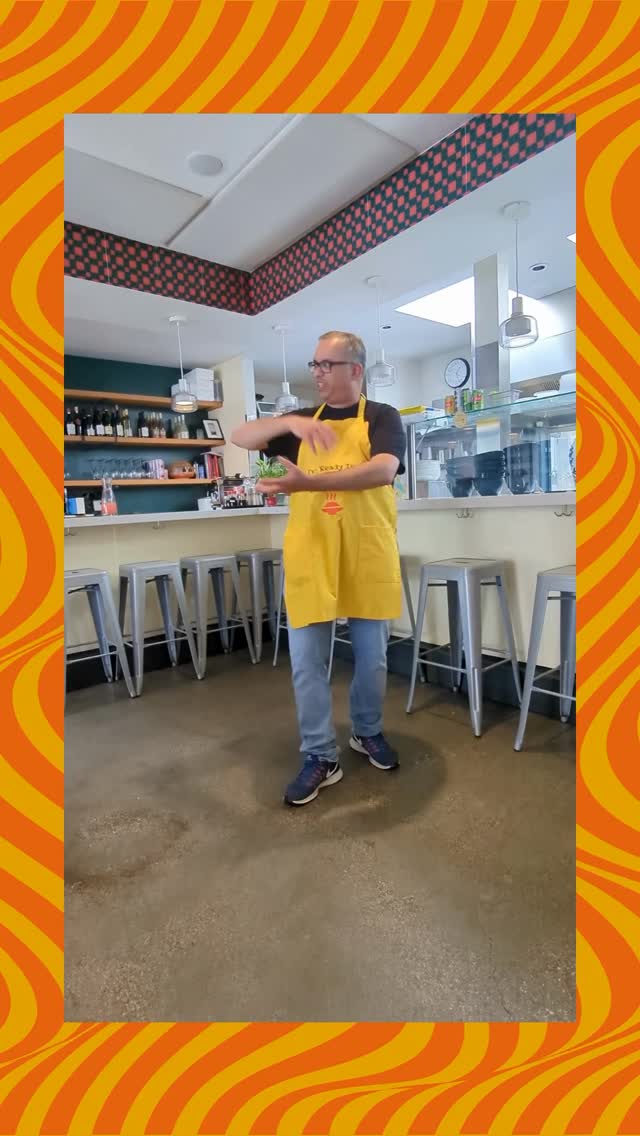 “Sapphire skies. Golden pours. That post-brunch glow.”
We’re still floating from the flavors, the laughter, the love 💛
To everyone who came, clinked, crunched & vibed — you made it magic ✨
👀 Like what you see? Join us at the table next time. Trust us, it tastes even better IRL.
📸 @su1akshana
#AwaazBrunchClub #SaturdayBrunch #FeelingGood #whimsicalindianfood #plantforward #BayAreaEats #SanFranciscoFoodies #WeekendWellSpent #FoodieReel #Pourfection #awaazcancook