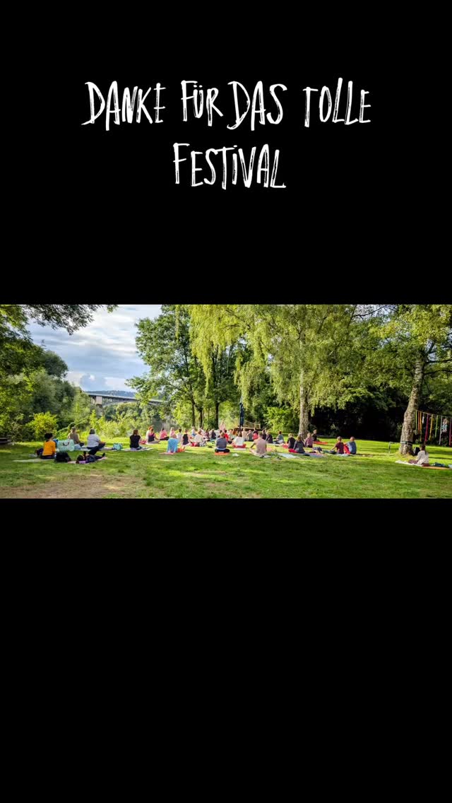 Ein Tag voller Herzensmomente ✨
Wundervolle Menschen, nährende Yogaeinheiten, gutes Essen – und die besten Datteln ever 😍 @premium.medjool.datteln einer wundervollen kakoazeremonie mit der zauberhaften @cacaorebelles
Als Krönung: ein neues Tattoo, das mich an genau diese Energie erinnert 💫
So viel Liebe, Freude und Verbindung – einfach dankbar für diesen Tag 💛 @yogaoase_saskiaausten
#yogaliebe #communityvibes #achtsamkeit #dattelliebe #yogaretreat #herzmomente #dankbarkeit #tattoomagic