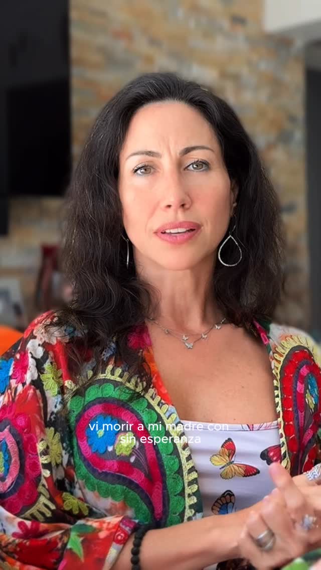 My heart called me to heal.
Since then, I’ve understood that my presence can be a source of hope for others.
There’s always space for change, to be a support, to begin again.
✨ Life is temporary, but there’s always hope to live better.
Always.
#EmotionalMastery #TransformFromWithin #SoulAwakening #HealingJourney #BoundlessHealingHands #EnergyMedicine #LifeInAlignment #FloridaLifeCoach #MiamiLifeCoach