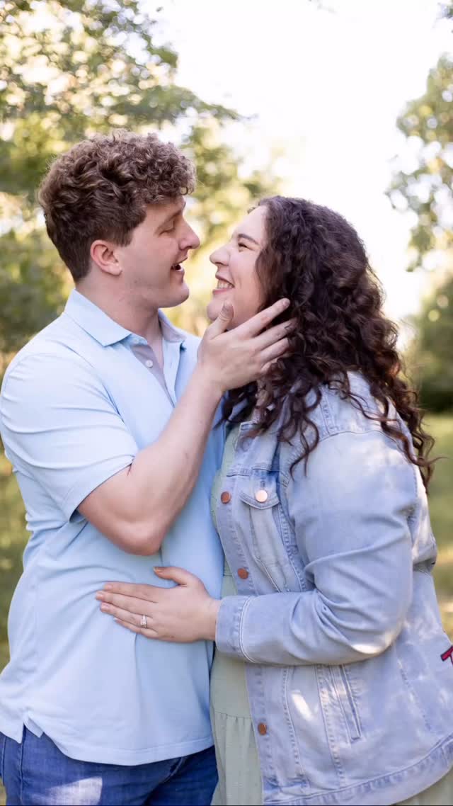 Who is ready for fall?! 🍂🍁🍃
I wish October was twice as long so I could squeeze in all the cool weather activities and savor the colorful changing leaves. Instead, I can just eagerly plan ahead!
Be it back to school, family photos, seniors, couple photos, new headshots, or whatever special occasions are coming up in your life, make sure to snag a mini session! These are the most popular bookings and right now August minis are 50% off and September-November are $50 off!
BTW, I’m not gatekeeping the back to school minis for only kids going back to school. Need a new profile pic? Want a quick couples photo? Planning on getting an A+ for being the first to get family photos together and ready for the holidays? Do it!! Booking for minis are linked in my bio. Can’t wait to see yall!
#dfwphotographer #queerphotographer #dfwphotography #richardsontx #richardsonphotography