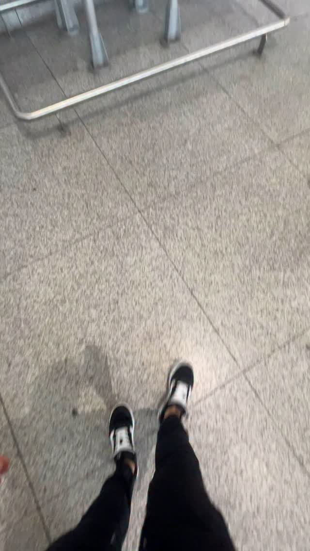 @same_difference_film 🎡🎬
Todavía sigo procesando la emoción de haber asistido al estreno de Same Difference en Londres, un proyecto audiovisual en el que he tenido la suerte de participar tanto en sonido como música.
Este proyecto para mi es especial, no solo por lo que representa a nivel artístico, sino también por el gran reto que ha supuesto colaborar con un equipo internacional de primer nivel. Sin duda una experiencia que me ha hecho crecer tanto a nivel personal como profesional.
Quiero dar las gracias a todo el equipo por confiar en mí trabajo y en especial a su director @decslattery 🙏🏼
Seguimos creando 🎬🎼
#SameDifference #ComposerLife #musicformedia #angelmadero