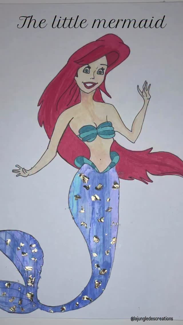 🇬🇧 The Little Mermaid - pulled paint and a touch of gold ✨
To spark Minusculette’s curiosity about the story of The Little Mermaid, I had prepared a surprise for her: a drawing she discovered when she woke up!
I might as well tell you that she was delighted 🙂
I wanted to have fun with several techniques: drawing, a tail in pulled paint, a bit of coloring with alcohol markers... and finally, some gold leaf on the tail for the magic touch.
After her enthusiastic reaction, I thought it would be a good time to read her the story. But… Ursula turned out to be way too scary 😅 So, maybe next time 😂
(Glue, paints, paper and alcohol markers: @panduroofficial #panduro)
———
🇬🇧La petite sirène – peinture tirée et un peu d’or ✨
Pour donner envie à Minusculette de découvrir l’histoire de La Petite Sirène, je lui avais préparé une surprise : un dessin qu’elle a découvert au réveil !
Autant te dire qu’elle était ravie 🙂
J’avais envie de m’amuser avec plusieurs techniques : du dessin, une queue en peinture tirée, un peu de coloriage aux feutres à alcool… et pour finir, quelques feuilles d’or sur la queue pour la touche magique.
Après sa réaction enthousiaste, je me suis dit que c’était le bon moment pour lui lire l’histoire. Mais… Ursula était vraiment trop effrayante pour elle 😅 Ce sera pour une prochaine fois 😂
(Colle, peintures, papier et feutres à alcool : @panduroofficial #panduro)
———
Drawing | Disney story | the little mermaid | lecture pour enfants | story telling | pulled paint | peinture tirée
———
#defidesmainscreatives #panduromyway #kidbooks #storiesforkids #legoutdelalecture #dessindisney #lapetitesirene #thelitllemermaid #pulledpaint #artforkid