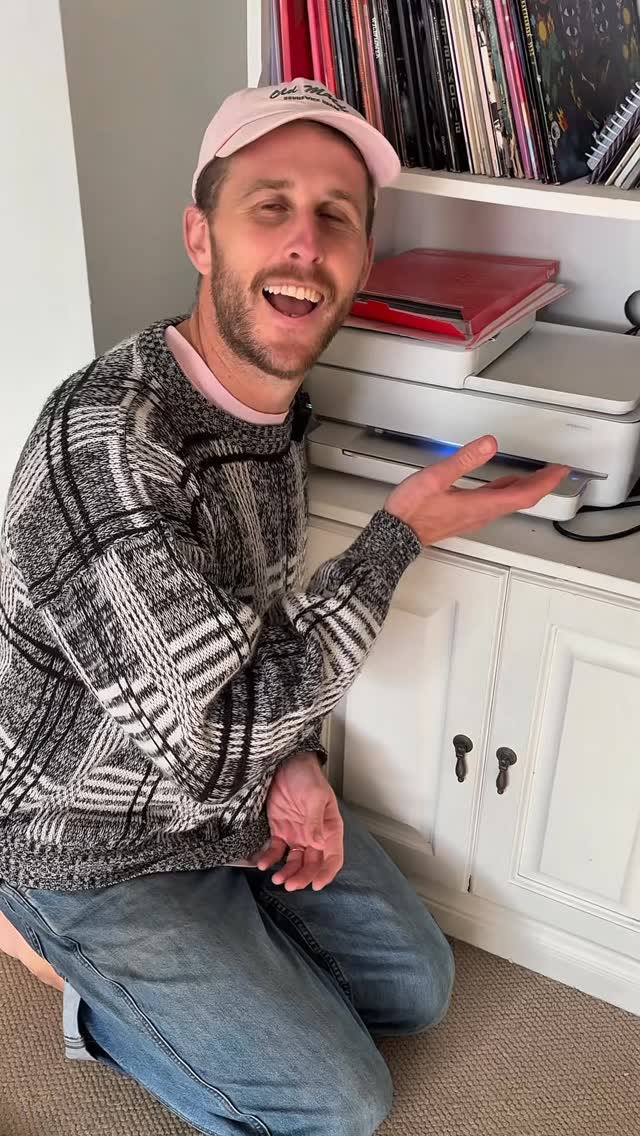 FINALLY. The printer tour everyone has been asking for is here.
@hp want to sponsor me? I need ink.
#weddingcelebrant #funcelebrant #wedding #celebrant #satire #huntercelebrant