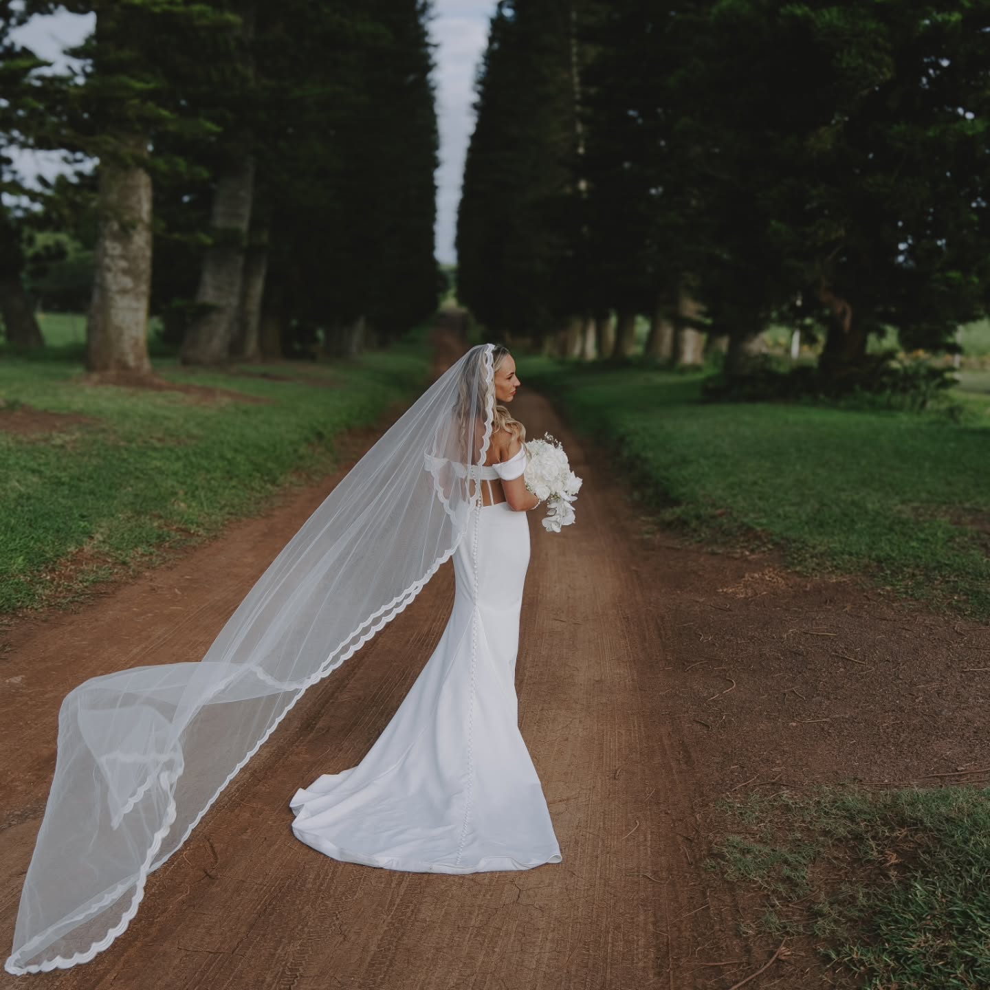 🤍
📸@conwayphotoandfilmsa
#kznflorist #ballitoweddings #chapel #weddingdécor