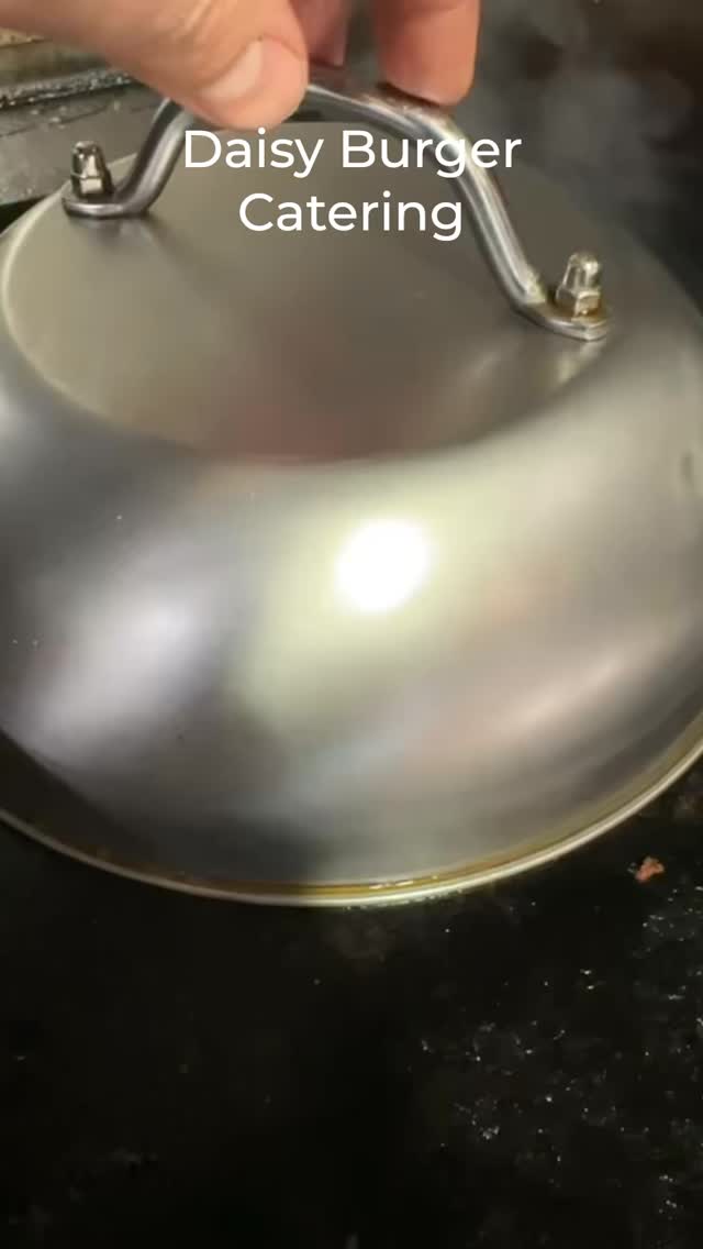 🍔🌼 Happy Friday 🌼🍔
The weekend’s rolling in, and so are our burgers 😍
Planning a party, event or workplace function? Let Daisy Burger take care of the good stuff – juicy burgers, delicious fries, and unbeatable vibes. 💛
🎉 Now taking catering bookings across Adelaide – from backyard birthdays to weddings and corporate gigs, we bring the full Daisy Burger experience to you.
📲 Book now via DM or at www.daisyburger.com.au
📧 info@daisyburger.com.au
📍 Serving up smiles across SA
Need a mobile bar or icecream? We have you covered with our @daisymobilebar and @daisyicecreamcatering
✨ Let’s make your next event deliciously unforgettable!
#DaisyBurger #CateringAdelaide #BurgerLovers #AdelaideFoodies #FoodTruckFriday #HappyFridayVibes #eventsadelaide #eventplanneradelaide #adelaidecatering #adelaideweddings #daisyburgercatering #adelaidefood #adelaidefoodtruck #corporatecateringadelaide #adelaideweddingcatering #weddingadelaide #burgersadelaide #adelaidemobilecatering