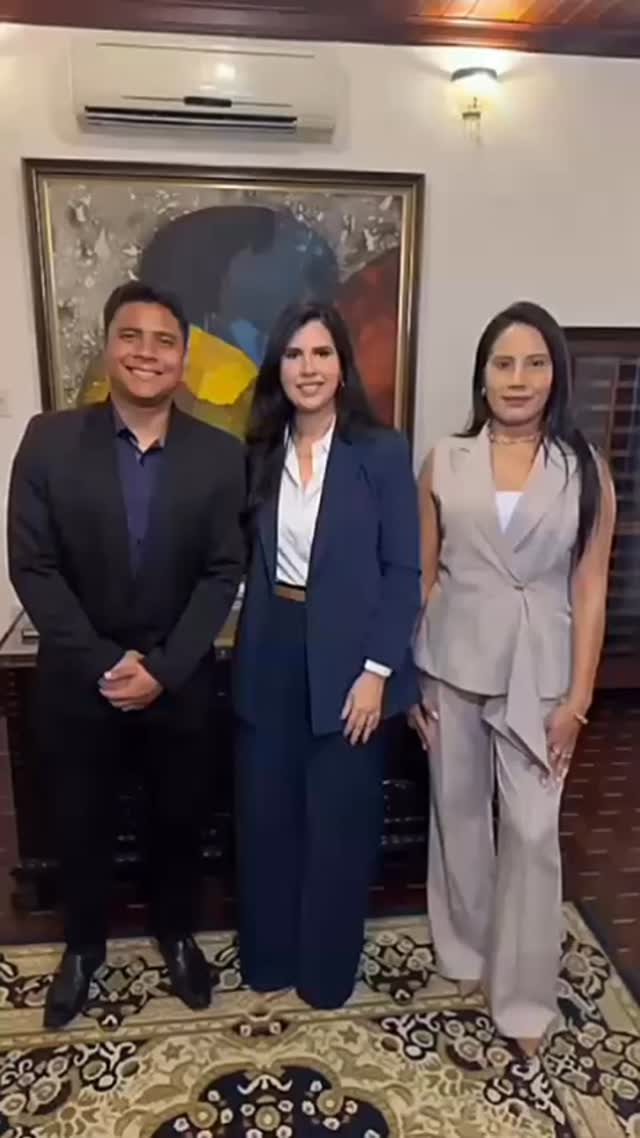 🌍✨ Palestra ministrada no dia 30/07/2025 na Associação dos comerciários do Pará✨🌍
As CEO’s Fabiely Ferreira e Camille Monteiro, do escritório Ferreira & Monteiro, conduziram uma palestra de grande relevância sobre os incentivos fiscais oferecidos pelo governo à rede de hotelaria, com enfoque especial nas oportunidades geradas pela COP 30.
Durante o evento, foram apresentados e discutidos os principais benefícios previstos no novo decreto estadual, como:
✅ Isenção de ICMS na aquisição de bens destinados ao ativo imobilizado
✅ Dispensa do DIFAL nas compras interestaduais
✅ Foco no fortalecimento da infraestrutura hoteleira até novembro de 2025
💼 A palestra demonstrou como esses incentivos representam uma janela estratégica para preparar o setor hoteleiro para a demanda internacional, impulsionar o turismo e fomentar o desenvolvimento econômico local com responsabilidade e visão de futuro.
🌱 A COP 30 não é apenas uma conferência climática – é uma oportunidade concreta de transformação econômica e social para o Pará e para o Brasil.
📸 Confira os registros desse momento enriquecedor em nosso feed e nos stories!