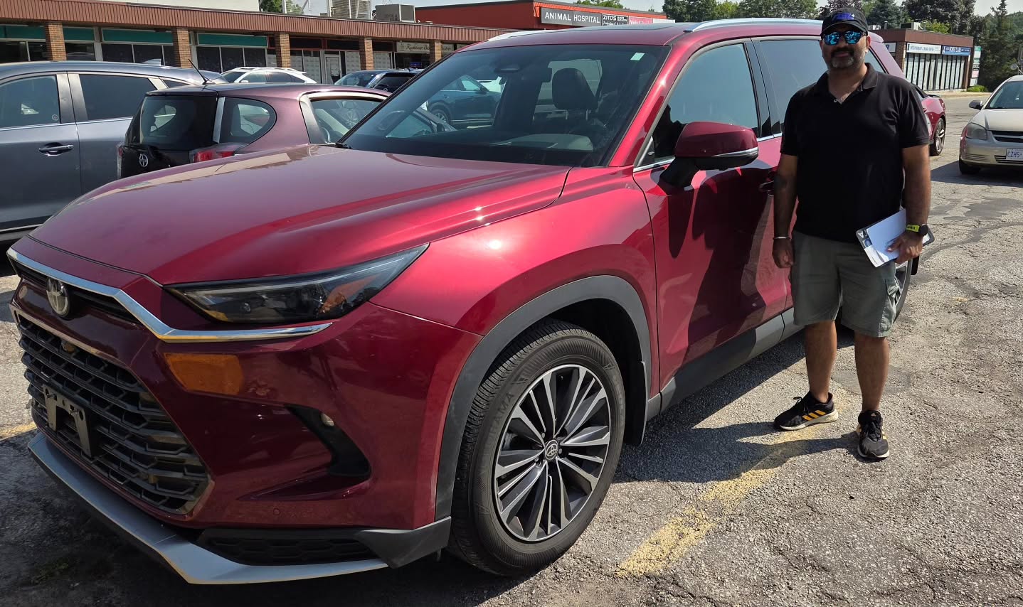 Sold! Client was paid on the spot for his 2024 Toyota Grand Highlander Hybrid Max Platinum. If you're interested in selling your vehicle to us visit our website or give us a call. Link in bio
#SellMyCar #InstantCash #UniversalMotors #Mississaugadealership #grandhighlander #hybridplatinum #fullyloaded #Toyota #webuycars