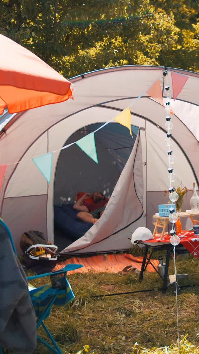 Der erste Mini-Film des Reeds Festivals 2025! 🤩 Zum anteasern - freut Euch auf mehr! ❤️💛💚
Danke @tnerdproduction, we can't wait!
#reedsfestival2025 #reedsfestival #reedsfamily #pfäffikersee #pfäffikonzh