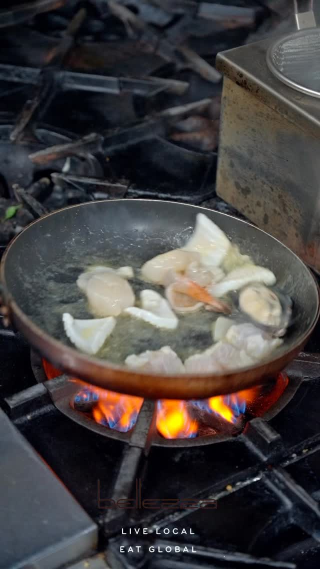 Bellezza’s the kind of place you walk into once — and keep coming back for. Good vibes, great crew, and a spot that just gets it.
#BellezzaRestaurant #MalvernVibes #MelbourneEats #LocalGem #GoodTimes #AussieDining #HiddenGem #BellezzaExperience #MelbourneLife