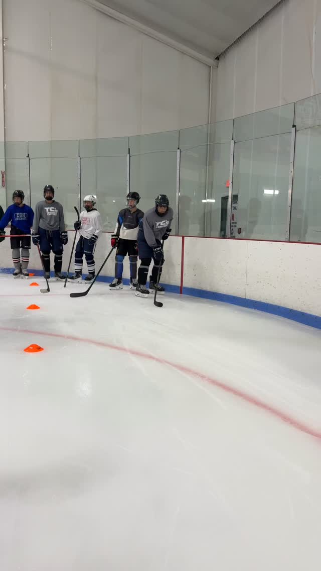 #PLR - the boys focusing on feeling push lift return!
#tcs #tcstrainingcenter #icehockey #hockey #skating #powerskating #onice #edges #push #lift #return #stride #tcstraining