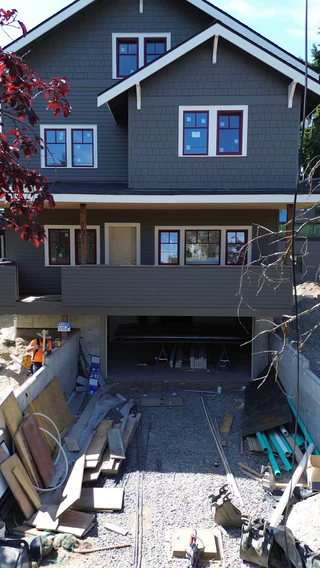 Flyover tour of our current Phinney Ridge SFR + DADU project! Yes, the views from that 3rd floor deck are bonkers.
Exterior paint is done and I do say those @pivotwindows look pretty great
Architecture: @atelierdrome
Siding: @gpgeneralcorp
Site work: @allterraindev
Built by us