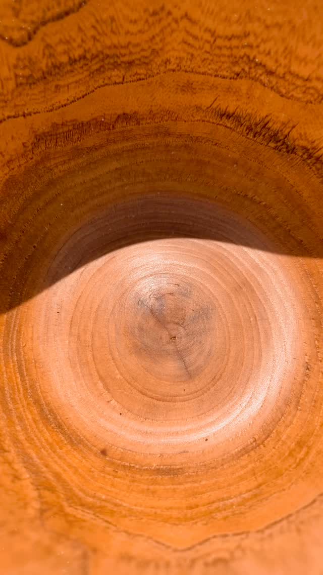 New hand turned wooden log bowl. #woodworking #artisan #bowlturning