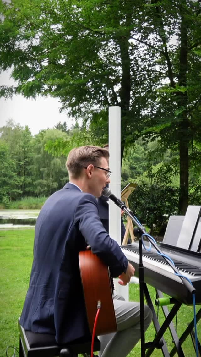 (LIVE) Ich lass für dich das Licht an❤️🔥
#ichlassfürdichdaslichtan#hochzeitssänger#hochzeit2025
#freietrauung#hochzeitslieder#sänger