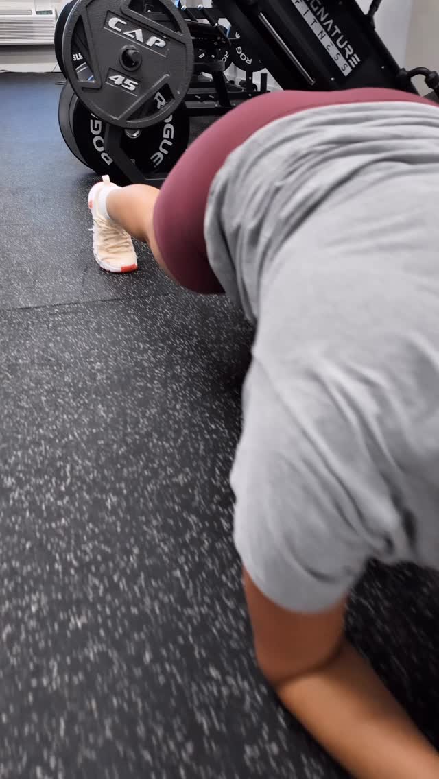 When the workout ends but the vibe is just getting started. 🎶💥
#SweatAndDance#WorkoutToDance #PostWorkoutJoy #FitnessFun